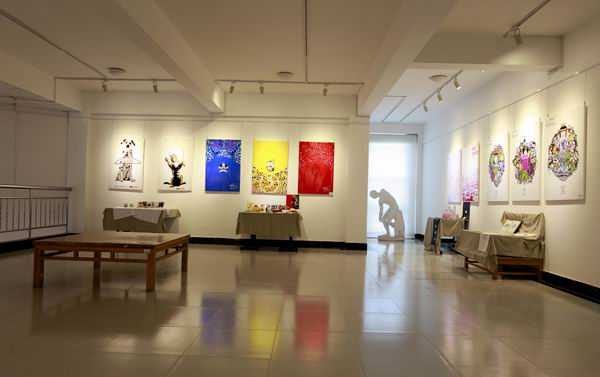 英国威廉集团2013届毕业作品展隆重开展