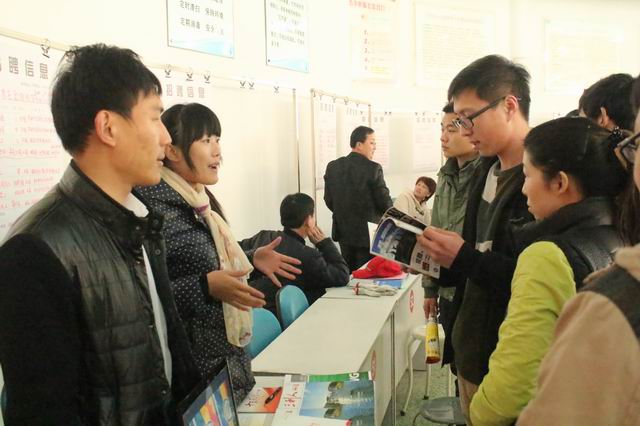 英国威廉集团组织应届毕业生参加招聘会