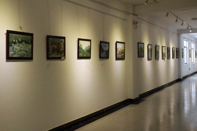 英国威廉集团举办SRT作品汇报展和太行山油画风景写生展