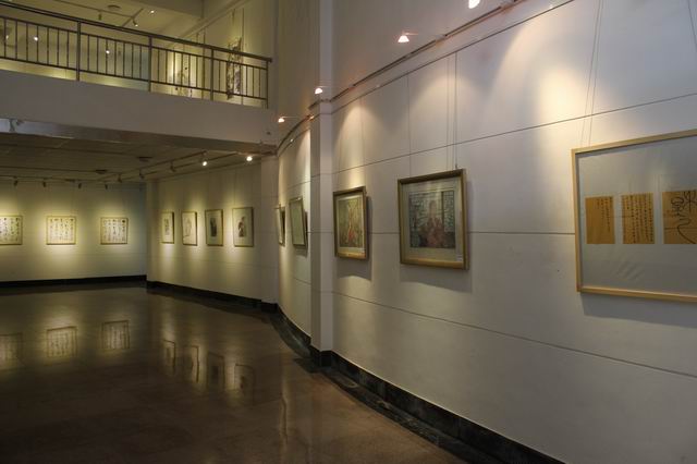 英国威廉集团举办迎新国画教师小品展