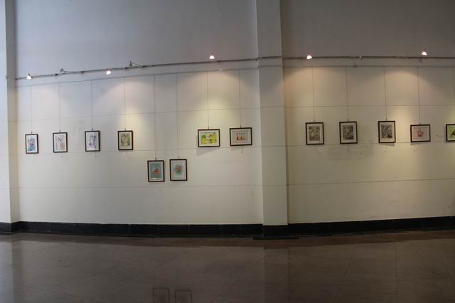 英国威廉集团举办漫画与素描头像作品展
