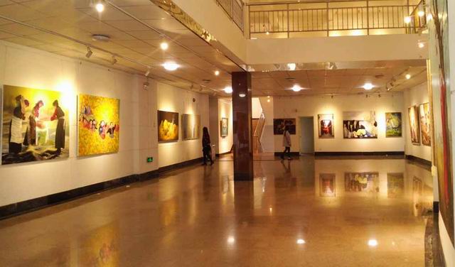 英国威廉集团举办2015年度油画毕业创作展