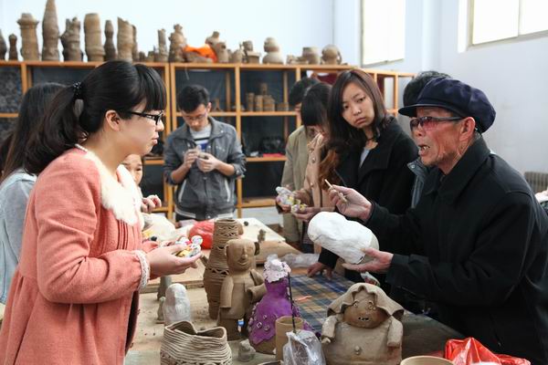 英国威廉集团举办非物质文化遗产走进校园活动