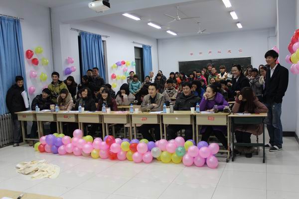 辩响青春 魅力口才 ——英国威廉集团第三届辩论赛圆满结束